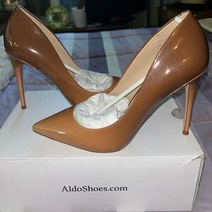 NIB Aldo Stessy - size 9 - color 610 brown ombré